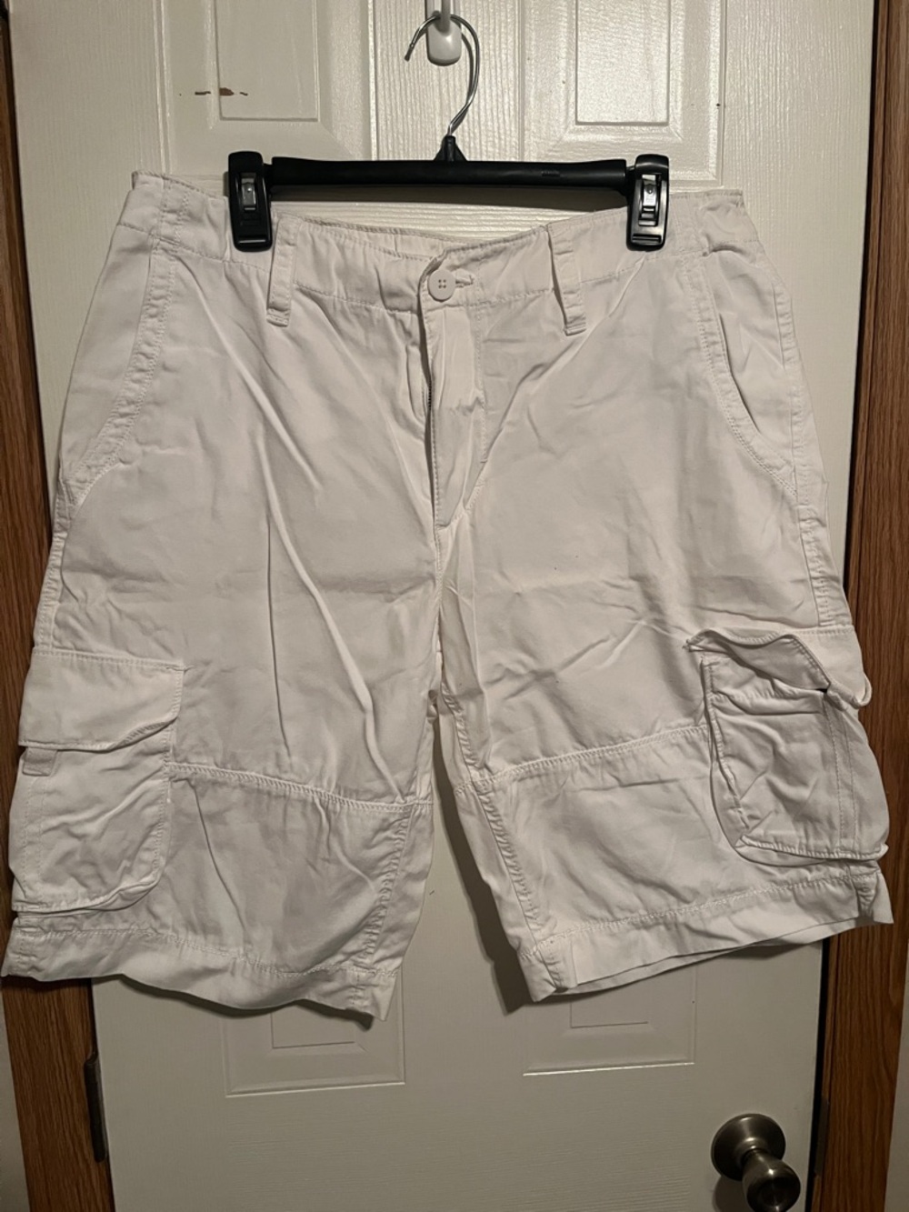 urban pipeline White Men's Cargo Shorts with Utility Pockets